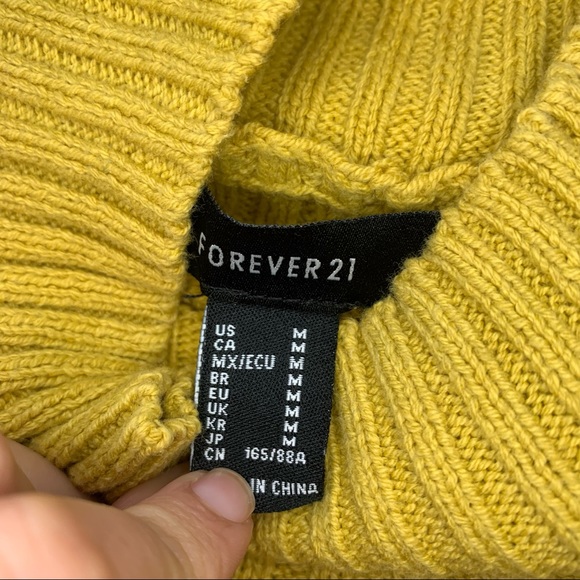 Forever 21 Yellow Turtle Neck Crop Top Size Medium - Picture 4 of 7
